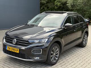 volkswagen-t-roc-1.5-tsi-style-pano