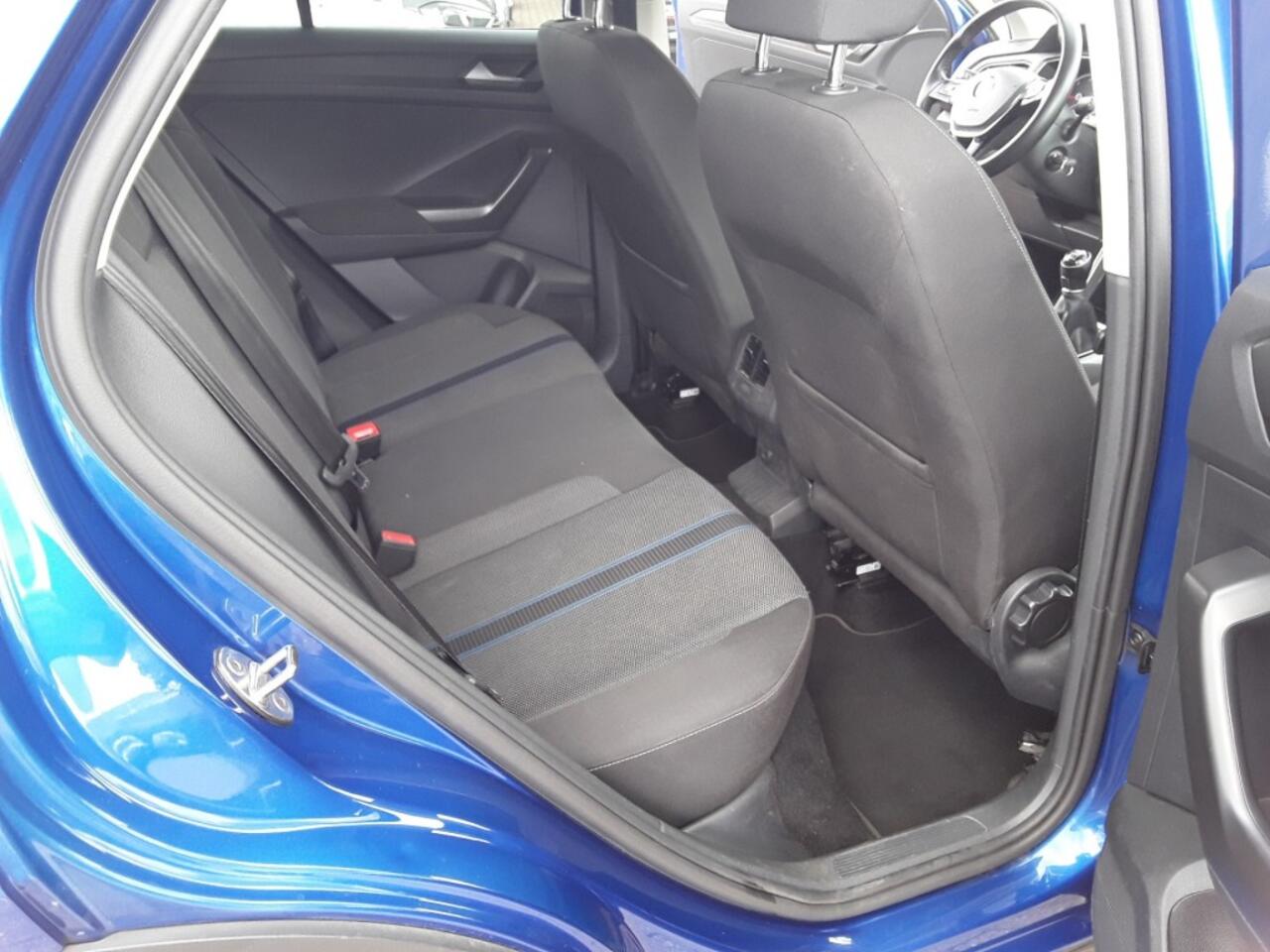 Volkswagen T-Roc 1.6 TDI STYLE Business / NAVI / TREKHAAK