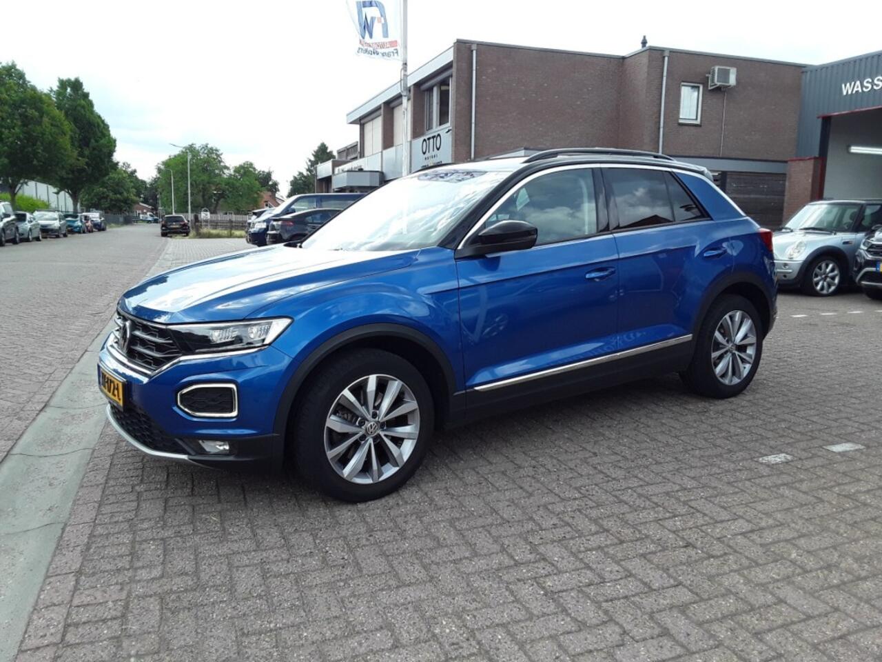 Volkswagen T-Roc 1.6 TDI STYLE Business / NAVI / TREKHAAK