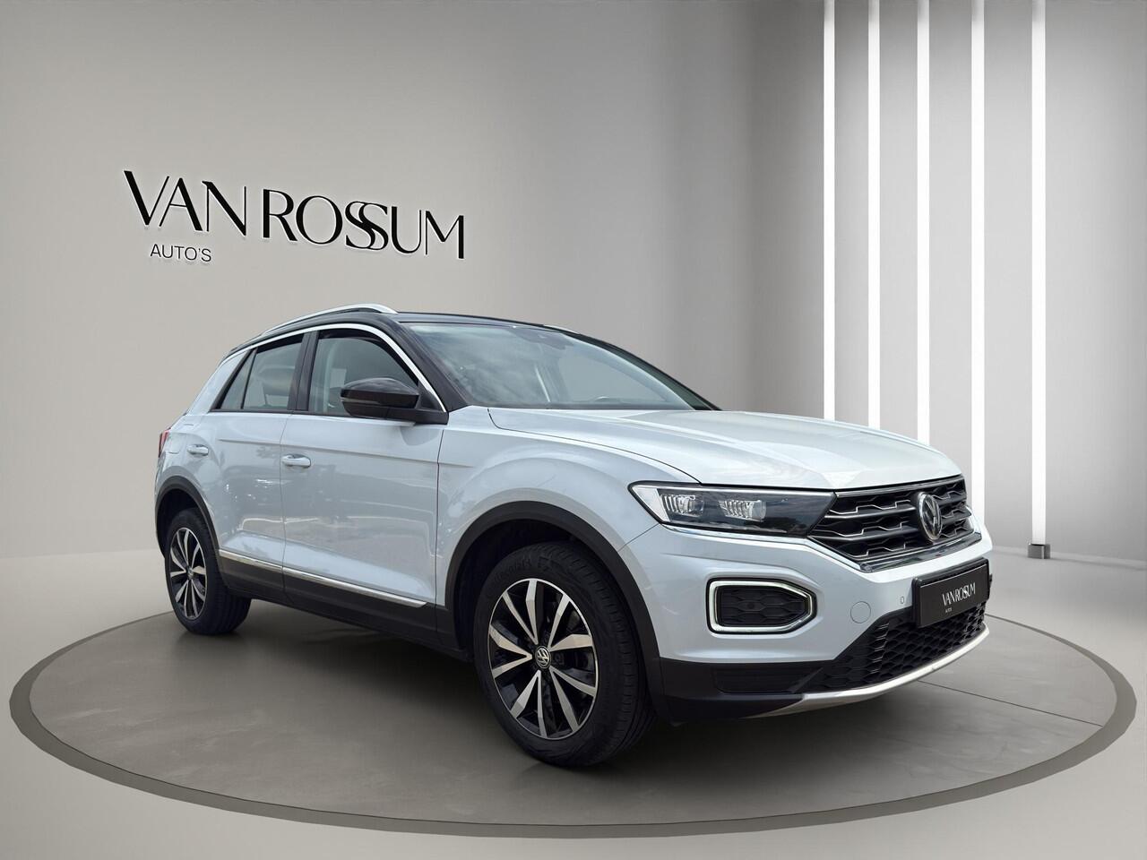 Volkswagen T-Roc 1.5 TSI Style DSG Navigatie | Two Tone | Parkeer V+A | Automaat | Elektrische Klep | App-Connect |