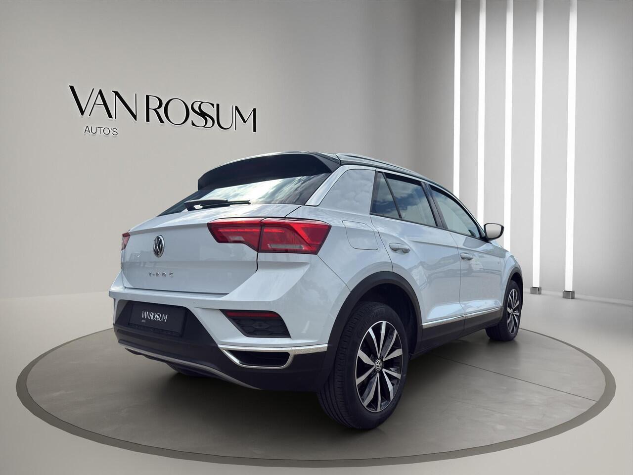 Volkswagen T-Roc 1.5 TSI Style DSG Navigatie | Two Tone | Parkeer V+A | Automaat | Elektrische Klep | App-Connect |