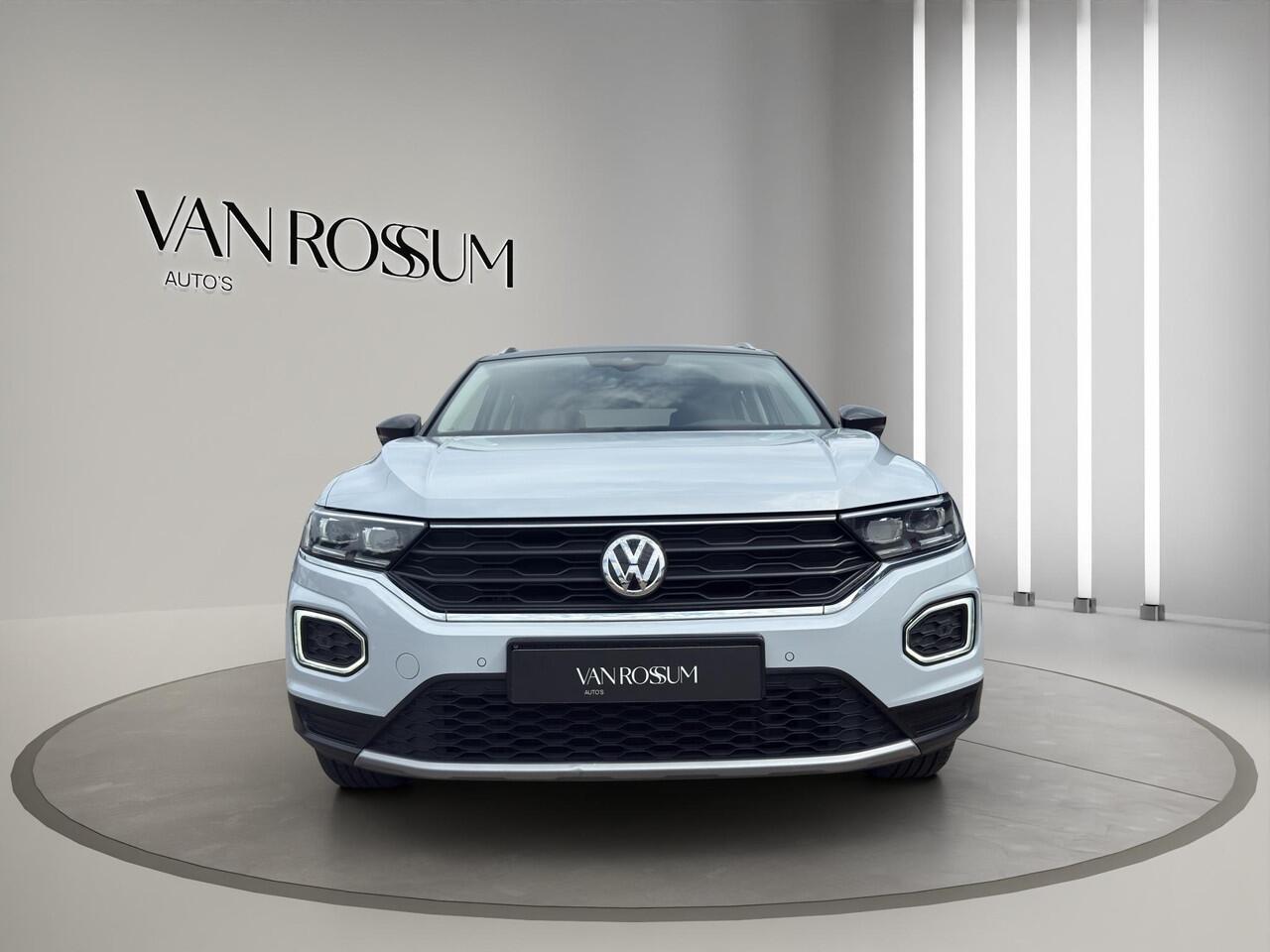 Volkswagen T-Roc 1.5 TSI Style DSG Navigatie | Two Tone | Parkeer V+A | Automaat | Elektrische Klep | App-Connect |