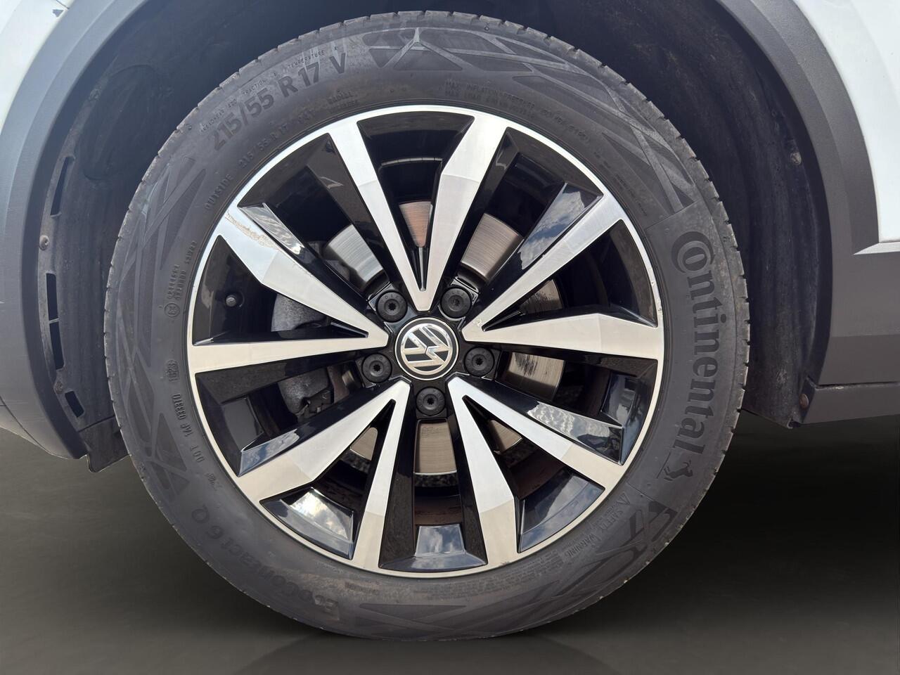 Volkswagen T-Roc 1.5 TSI Style DSG Navigatie | Two Tone | Parkeer V+A | Automaat | Elektrische Klep | App-Connect |