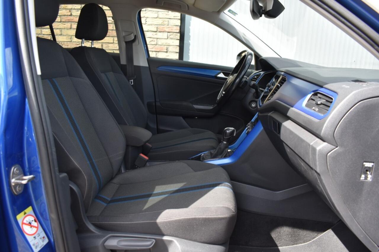 Volkswagen T-Roc 1.5 TSI SPORT, Beats Audio, Xenon, Virtual, Navi