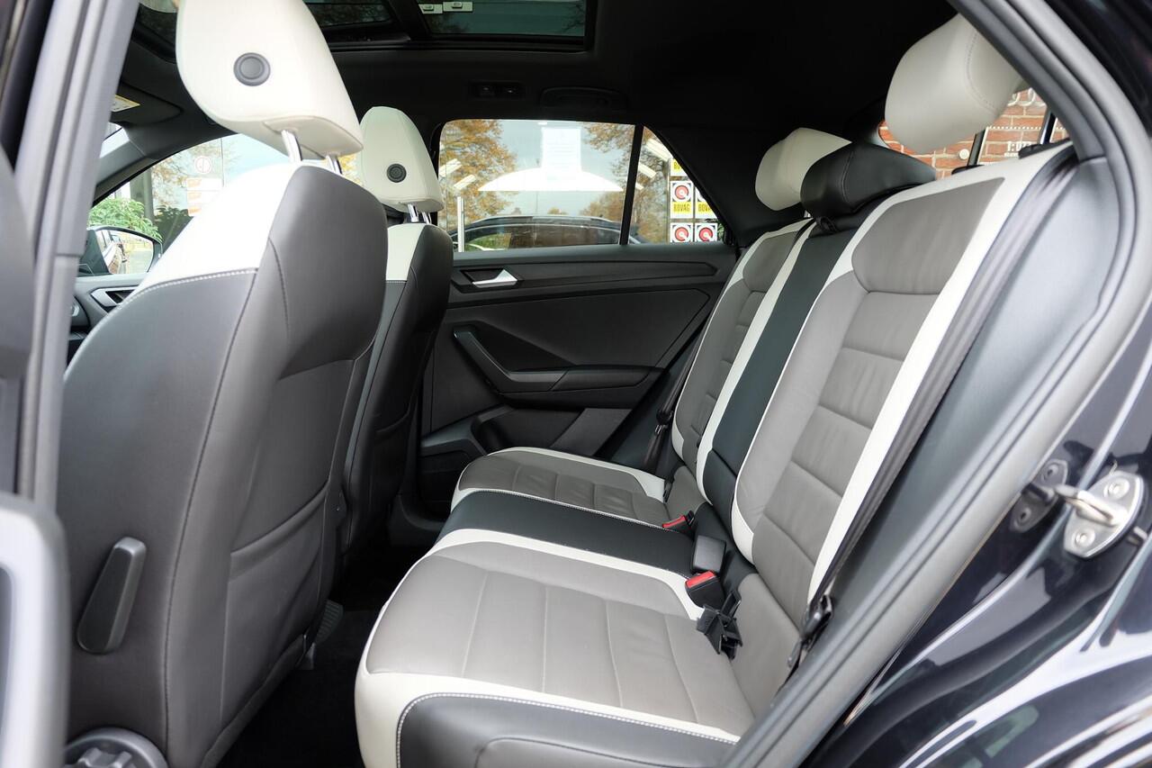 Volkswagen T-Roc 2.0 TSI 4Motion Sport / Pano / Beats / Virtual / Camera
