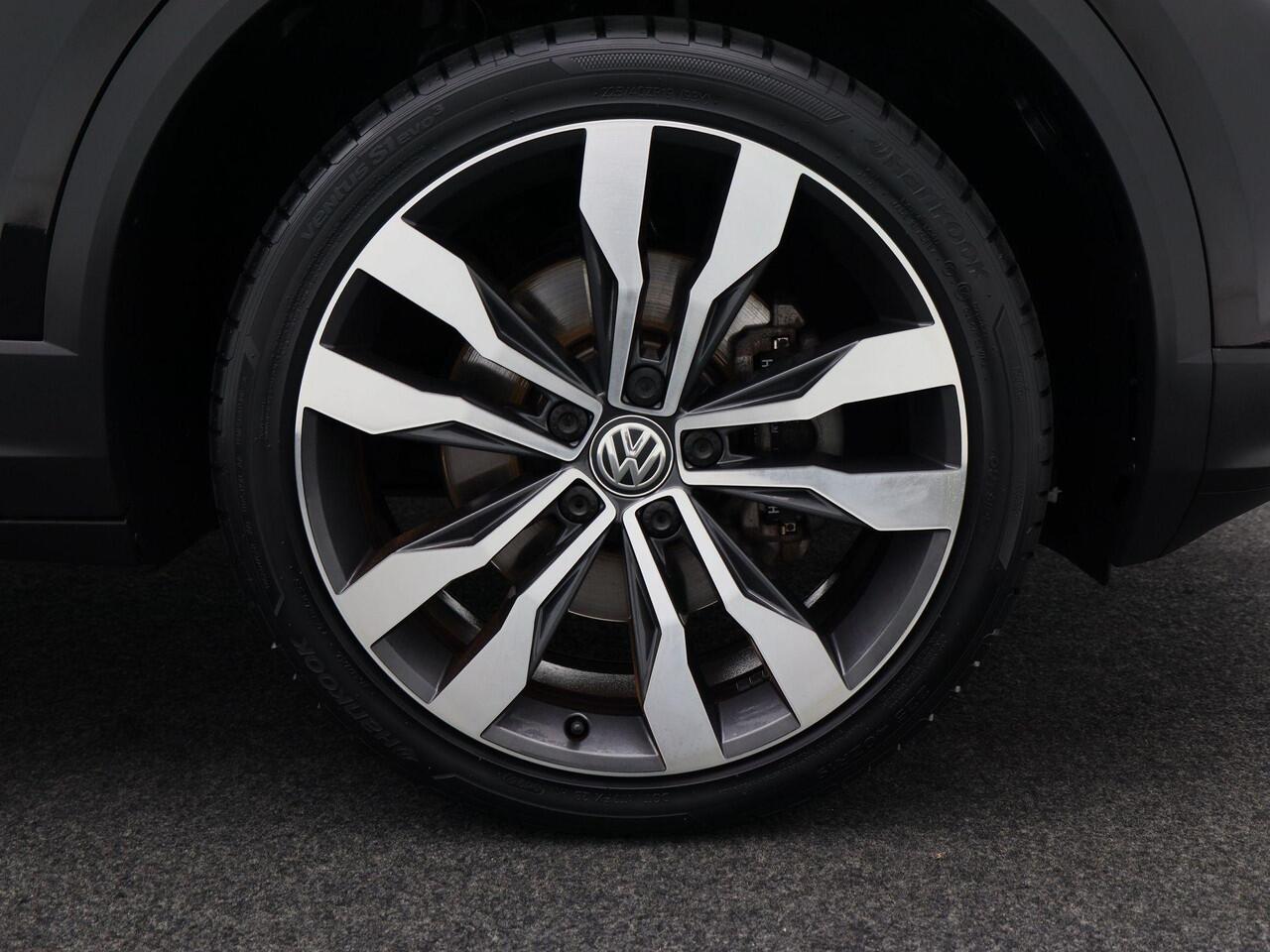 Volkswagen T-Roc 1.0 TSi 115 Pk Style | Panoramadak | Cruise Control | Bluetooth | Navigatie | Camera | 19 inch | 81.010 Km!!