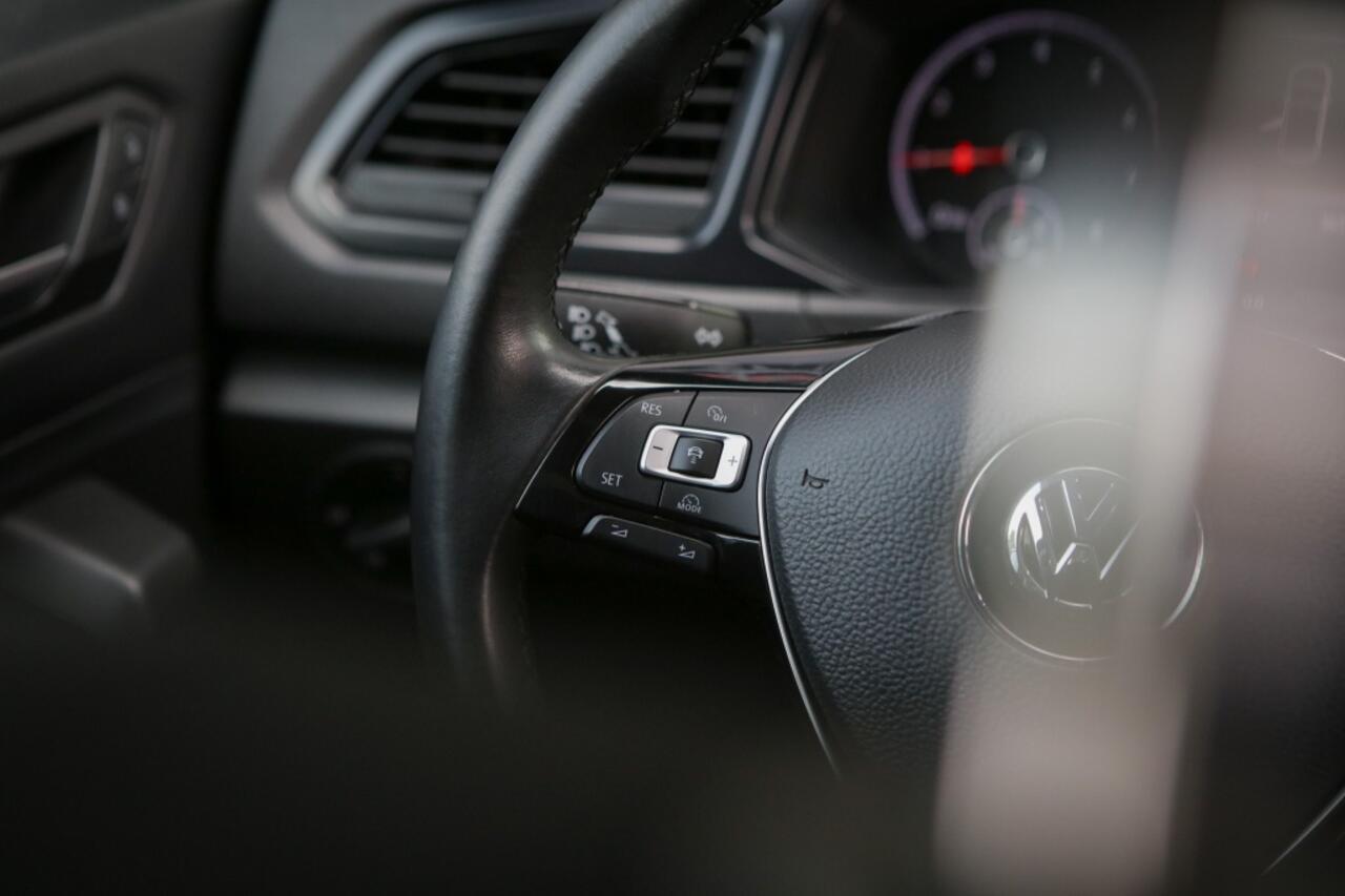 Volkswagen T-Roc 1.0 TSI Sport | Pano |