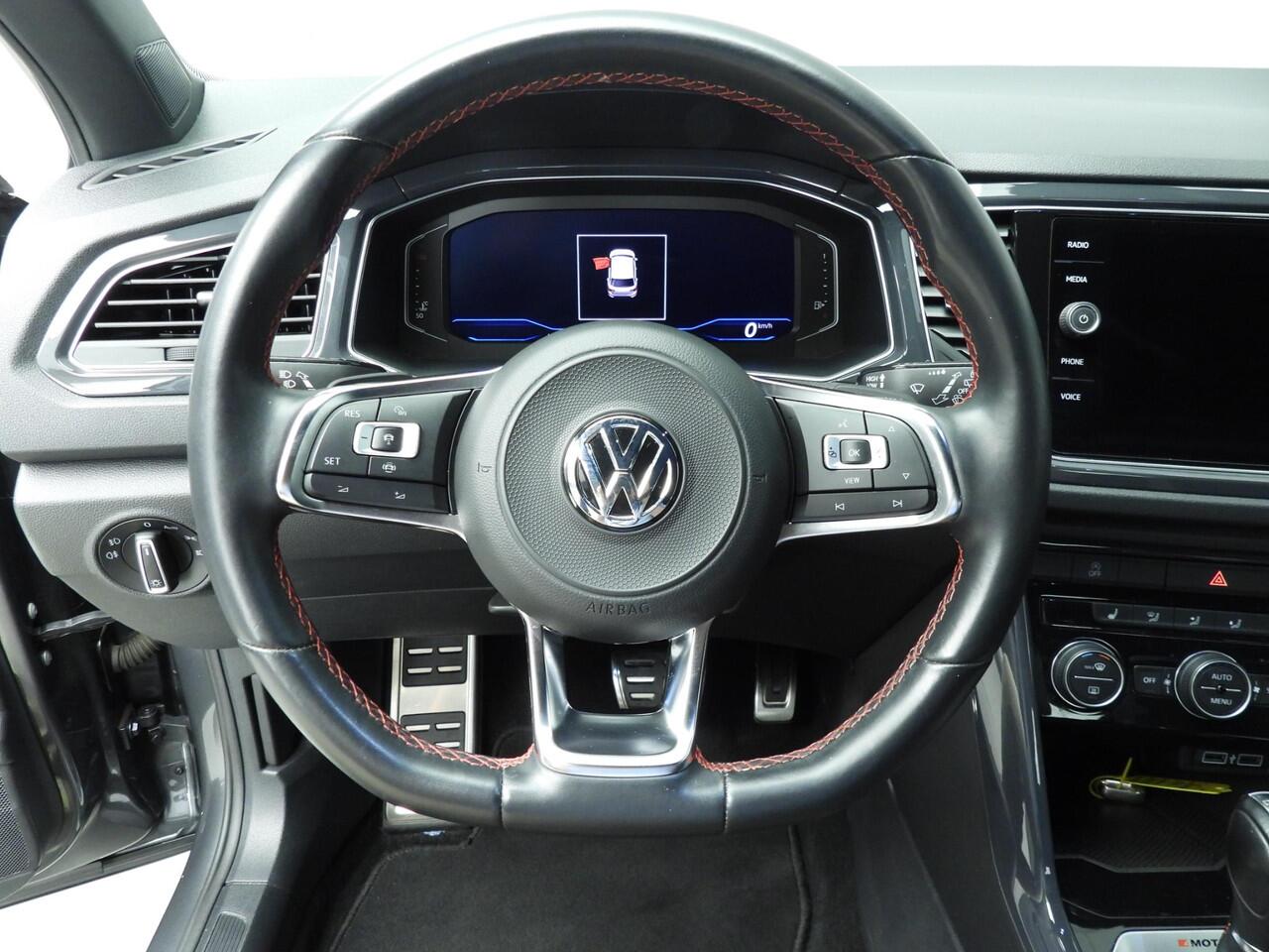 Volkswagen T-Roc 2.0 TSI DSG 4Motion Sport 190 PK | Trekhaak (1700kg) | Winterpakket | Parkeersensoren | Executive