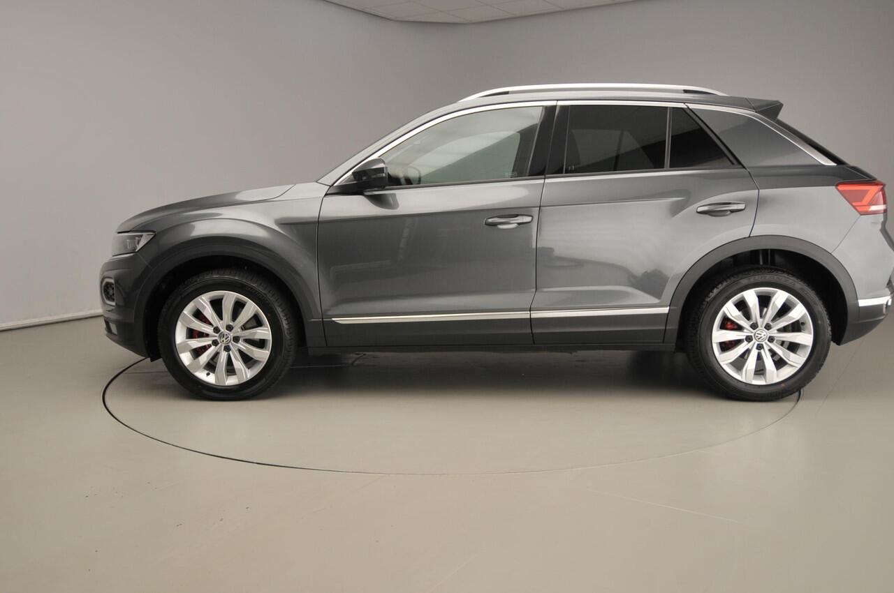 Volkswagen T-Roc 2.0 TSI DSG 4Motion Sport 190 PK | Trekhaak (1700kg) | Winterpakket | Parkeersensoren | Executive