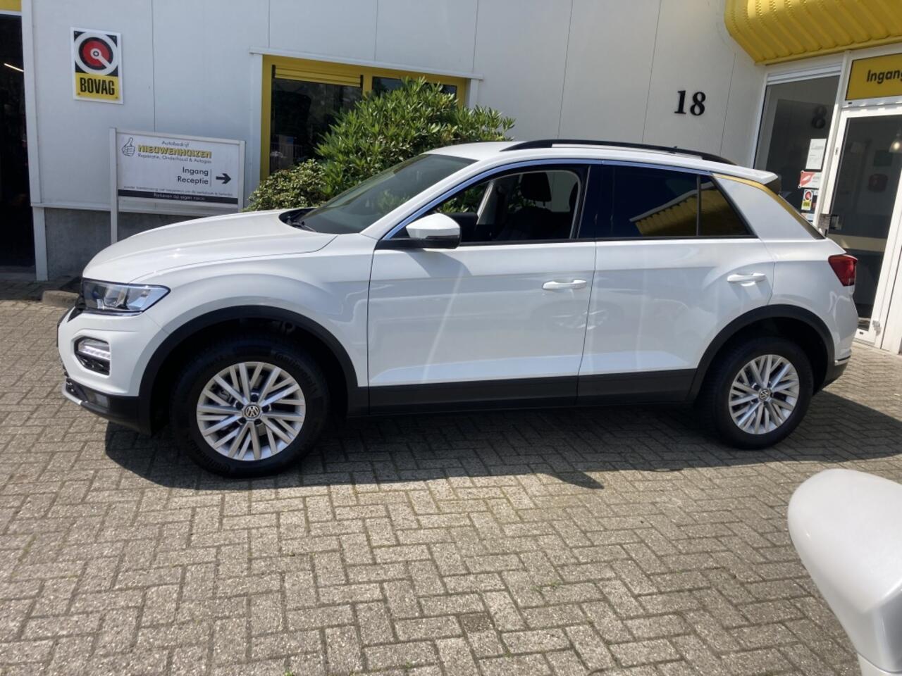 Volkswagen T-Roc 1.5 TSI Style 150 PK All Season banden