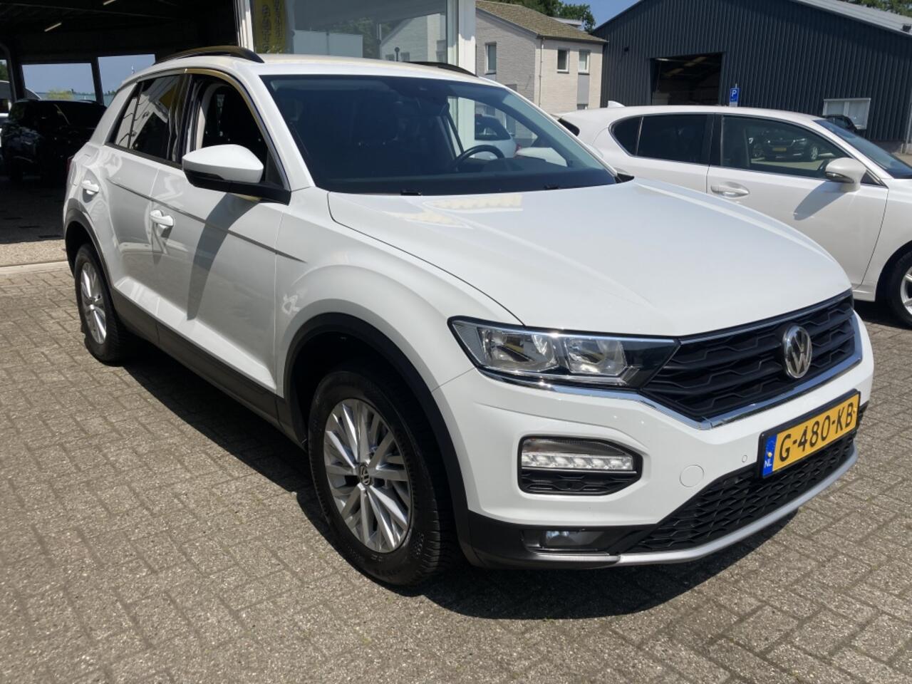Volkswagen T-Roc 1.5 TSI Style 150 PK All Season banden