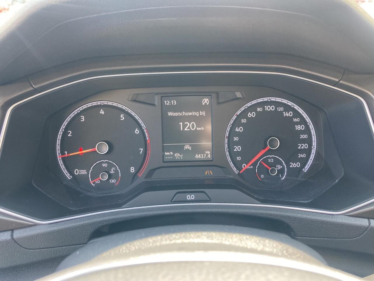 Volkswagen T-Roc 1.5 TSI Style 150 PK All Season banden