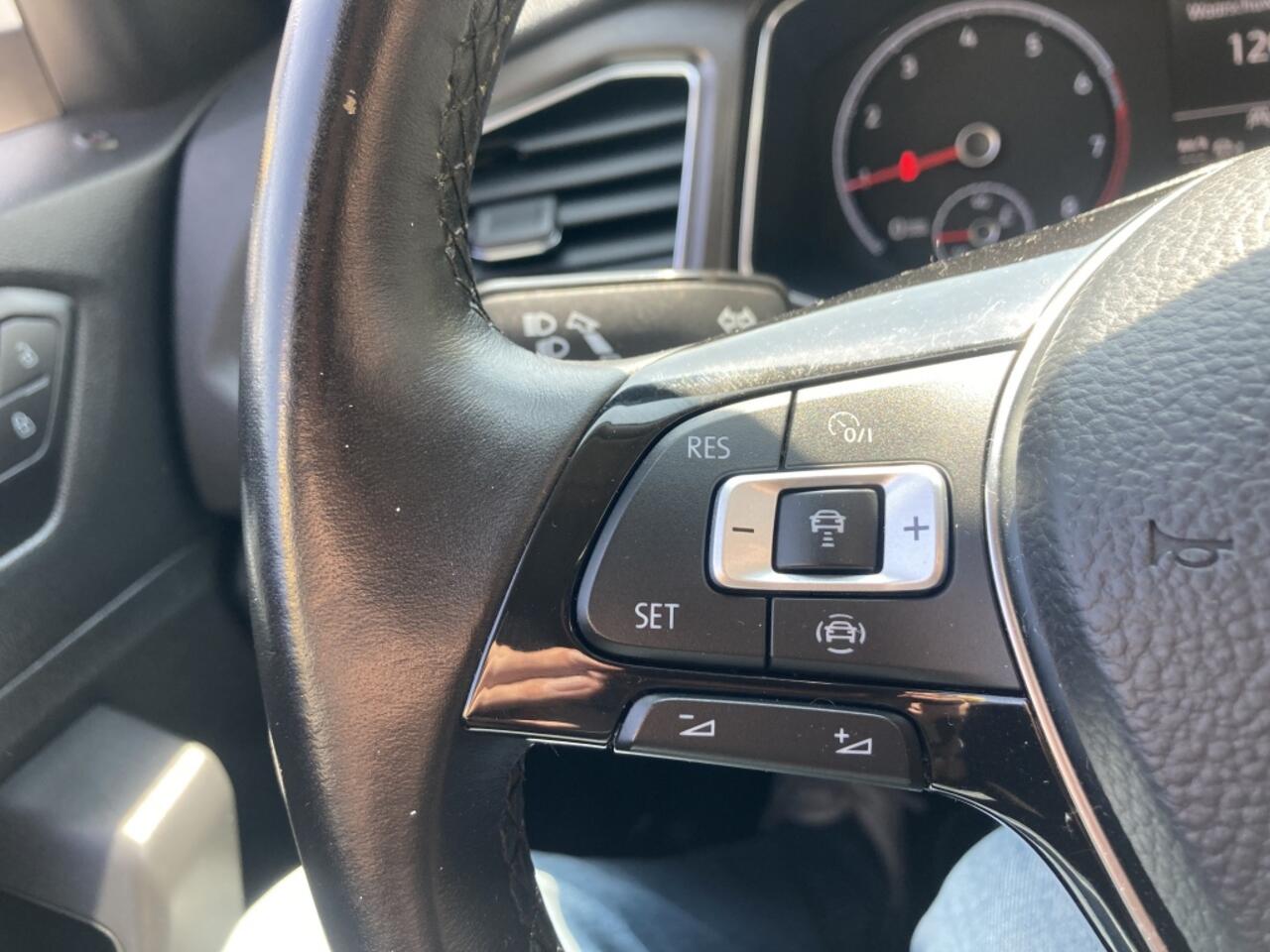 Volkswagen T-Roc 1.5 TSI Style 150 PK All Season banden