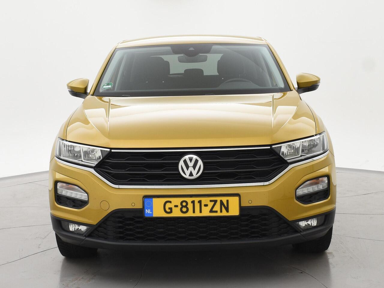 Volkswagen T-Roc 1.0 TSI + APPLE CARPLAY | TREKHAAK | STOELVERW. | KURKUMA YELLOW | CRUISE | PRIVACY