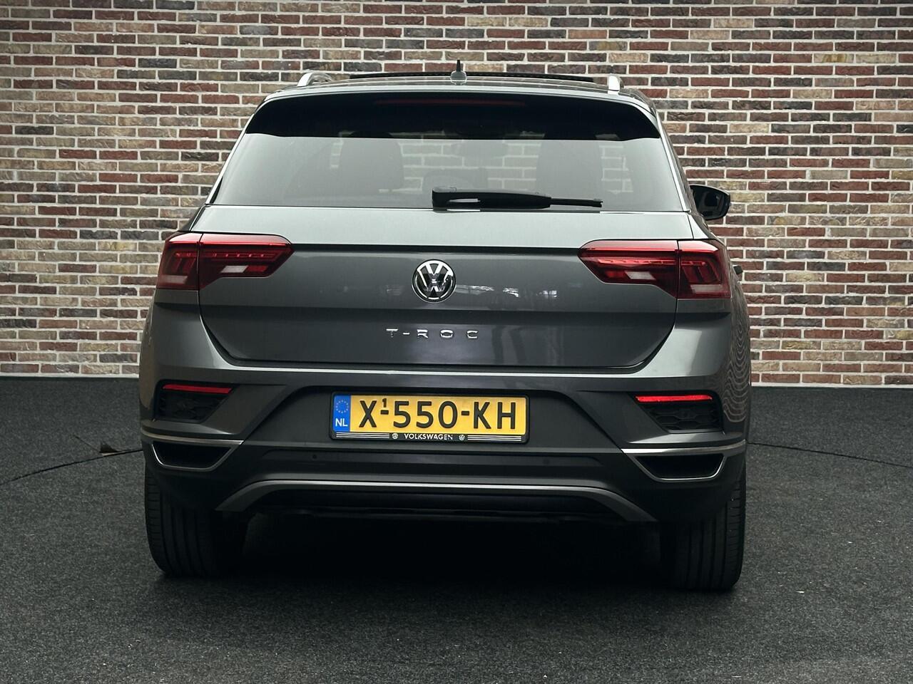 Volkswagen T-Roc 1.5 TSI Sport Panorama Virtual Camera DSG