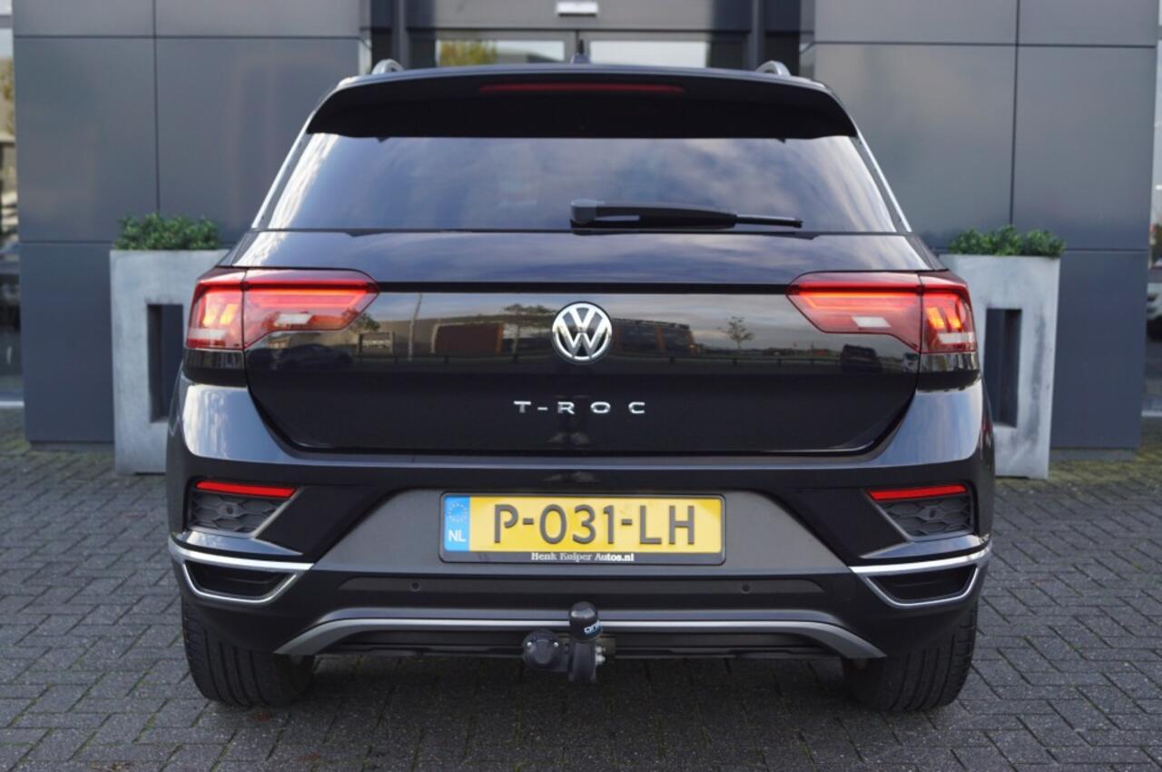 Volkswagen T-Roc 1.5 TSI DSG Sport 150pk / Trekhaak / Navi / Camera / El. Achterklep /PDC