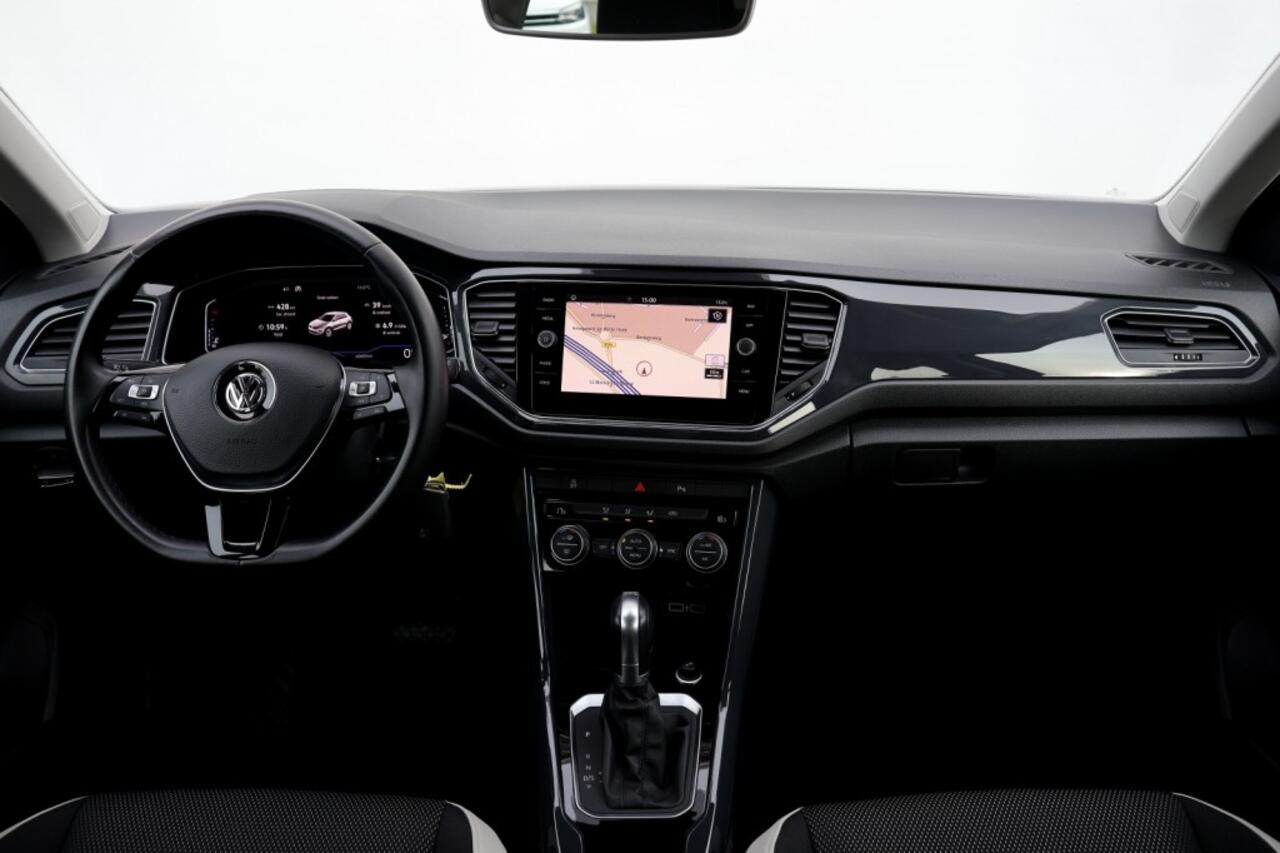 Volkswagen T-Roc 1.5 TSI DSG Sport - 150 pk **Virtual / 1e eig / NAP / Led