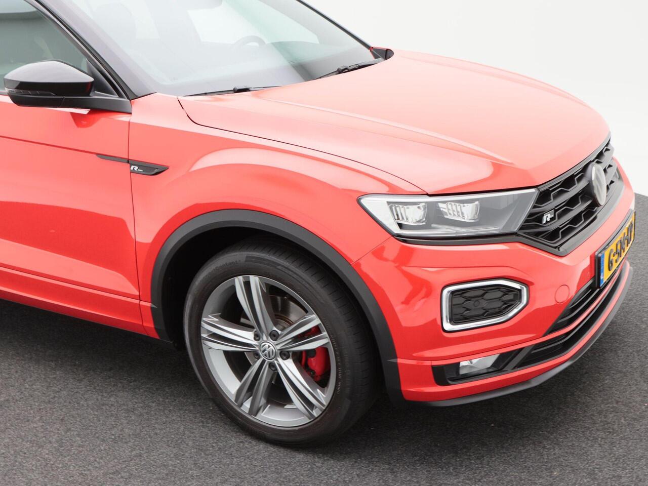 Volkswagen T-Roc 1.5 TSi 150 Pk Automaat Sport Business R-Line | Panoramadak | Beats Audio | Adaptive Cruise | Camera | CarPlay | LED-verlichting | 18 Inch | 58.486 Km