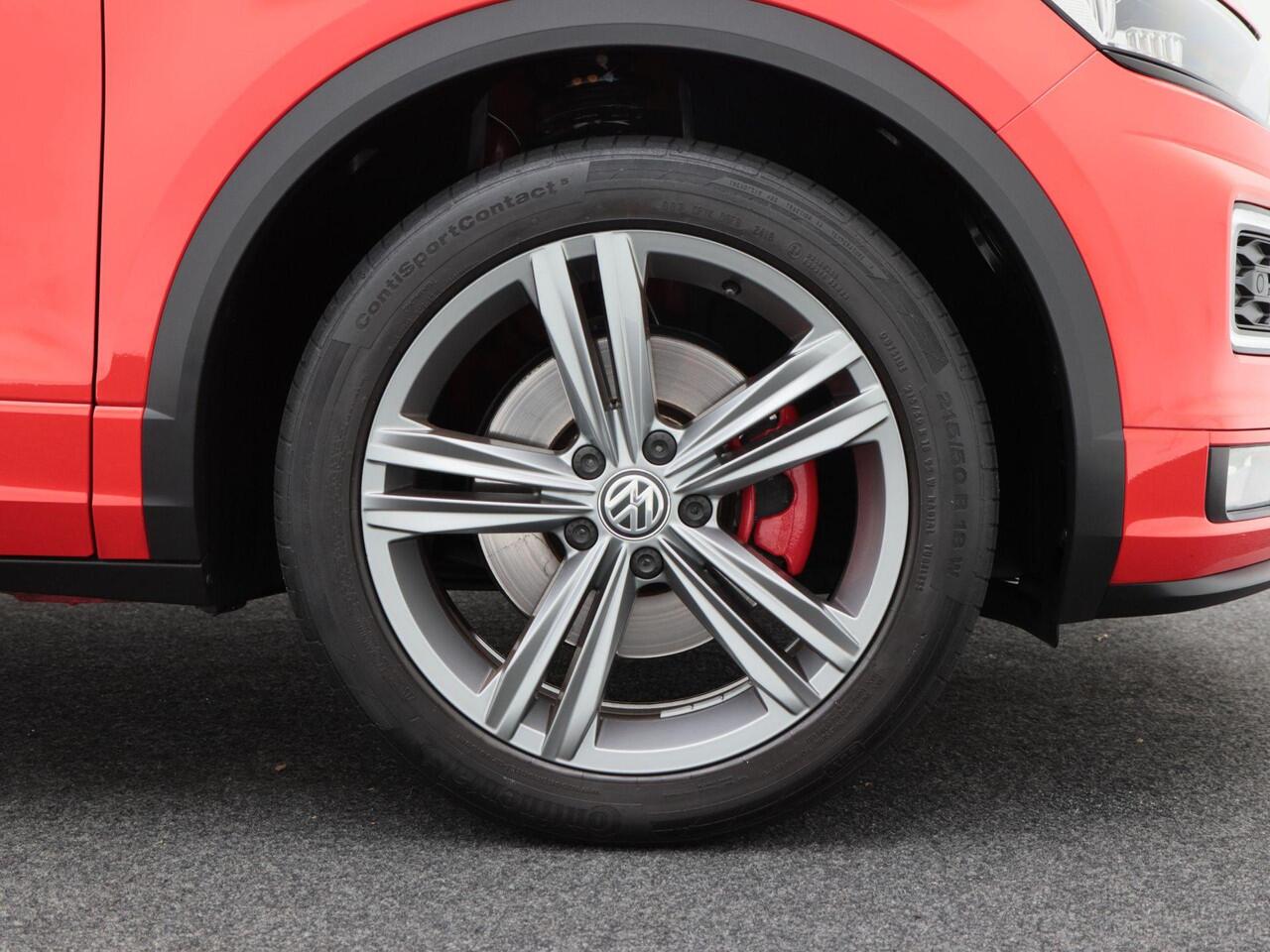 Volkswagen T-Roc 1.5 TSi 150 Pk Automaat Sport Business R-Line | Panoramadak | Beats Audio | Adaptive Cruise | Camera | CarPlay | LED-verlichting | 18 Inch | 58.486 Km