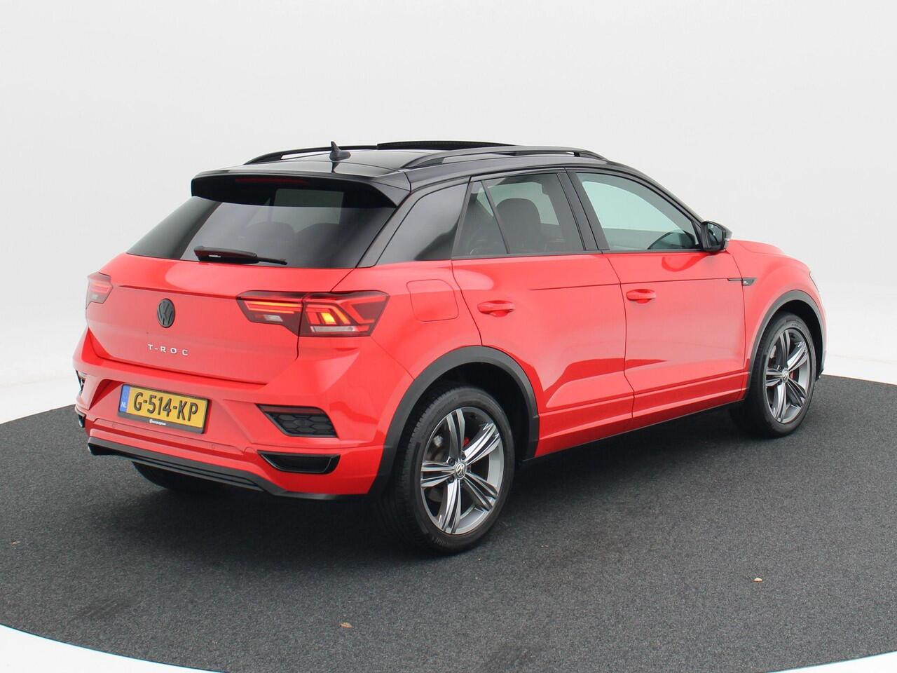 Volkswagen T-Roc 1.5 TSi 150 Pk Automaat Sport Business R-Line | Panoramadak | Beats Audio | Adaptive Cruise | Camera | CarPlay | LED-verlichting | 18 Inch | 58.486 Km