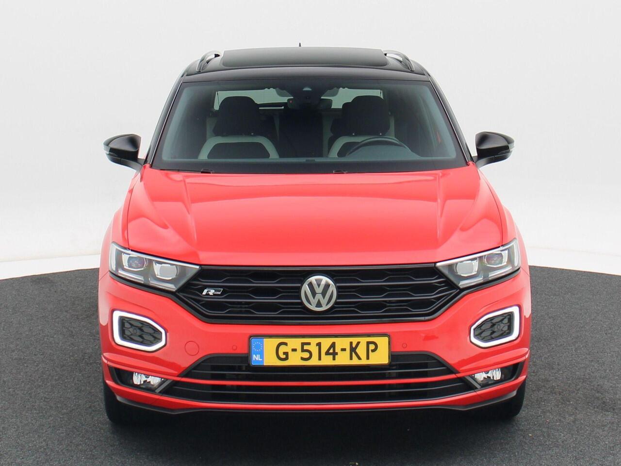 Volkswagen T-Roc 1.5 TSi 150 Pk Automaat Sport Business R-Line | Panoramadak | Beats Audio | Adaptive Cruise | Camera | CarPlay | LED-verlichting | 18 Inch | 58.486 Km