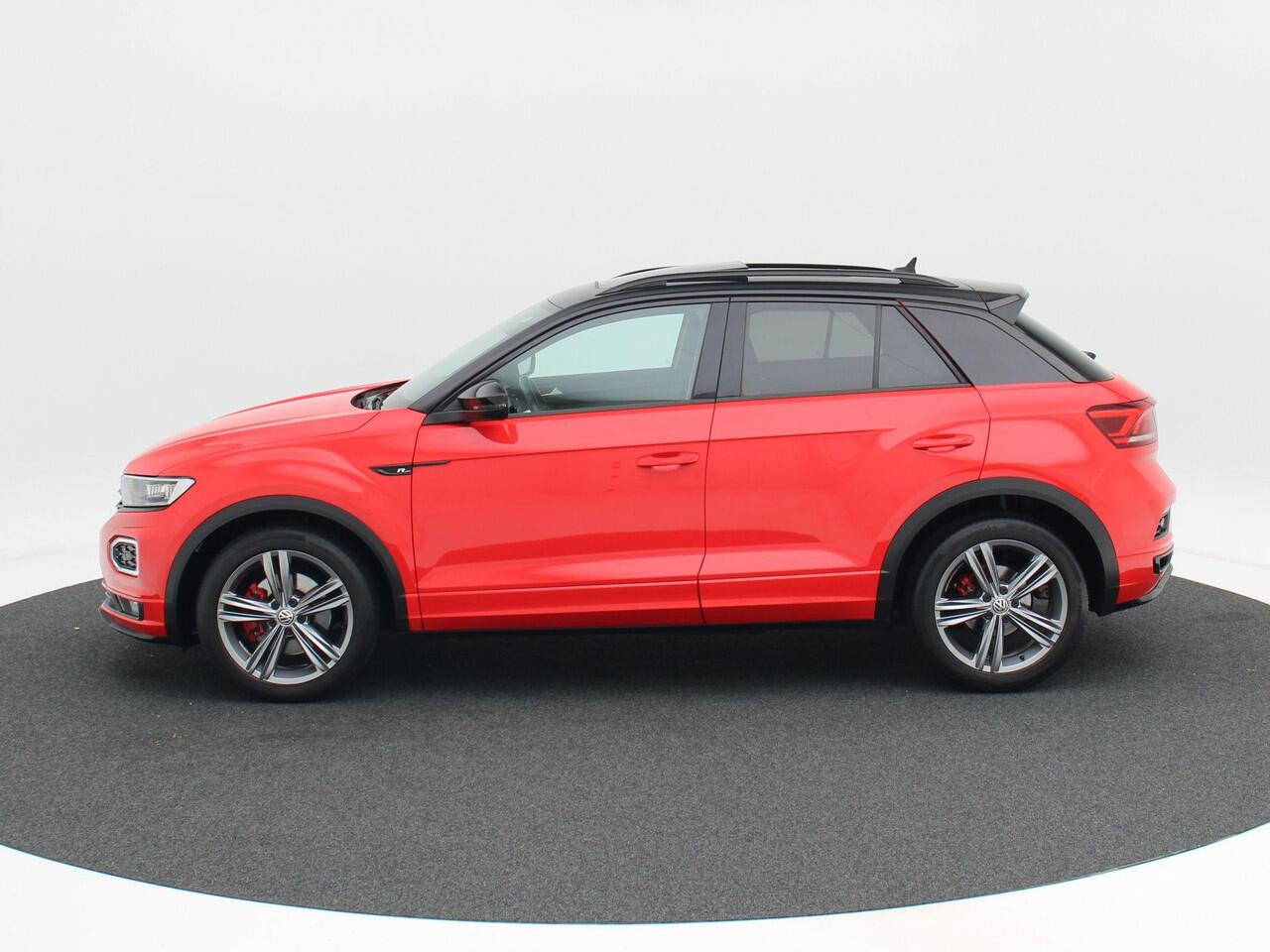 Volkswagen T-Roc 1.5 TSi 150 Pk Automaat Sport Business R-Line | Panoramadak | Beats Audio | Adaptive Cruise | Camera | CarPlay | LED-verlichting | 18 Inch | 58.486 Km
