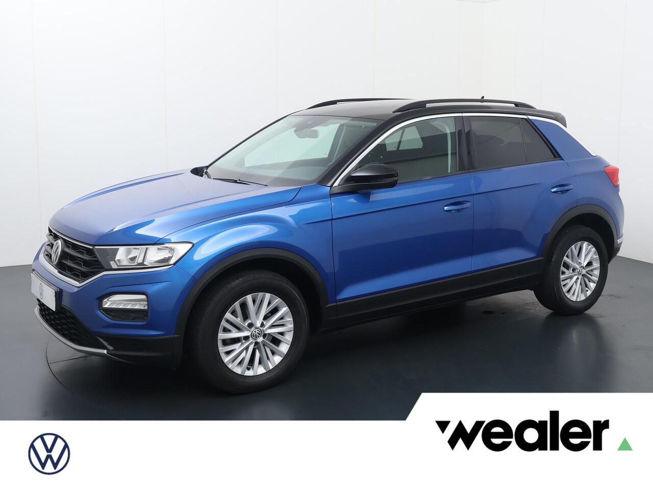 Volkswagen T-Roc 1.5 TSI Sport | 150 PK | Automaat | Multifunctioneel stuurwiel | Parkeersensoren | Cruisecontrol | Trekhaak |
