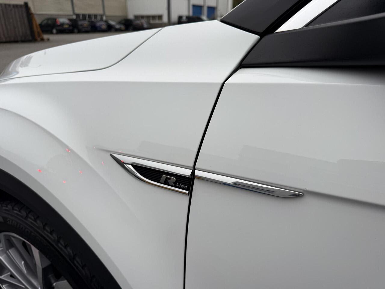 Volkswagen T-Roc 2.0 TSI 4Motion 190PK DSR R-LineoPano