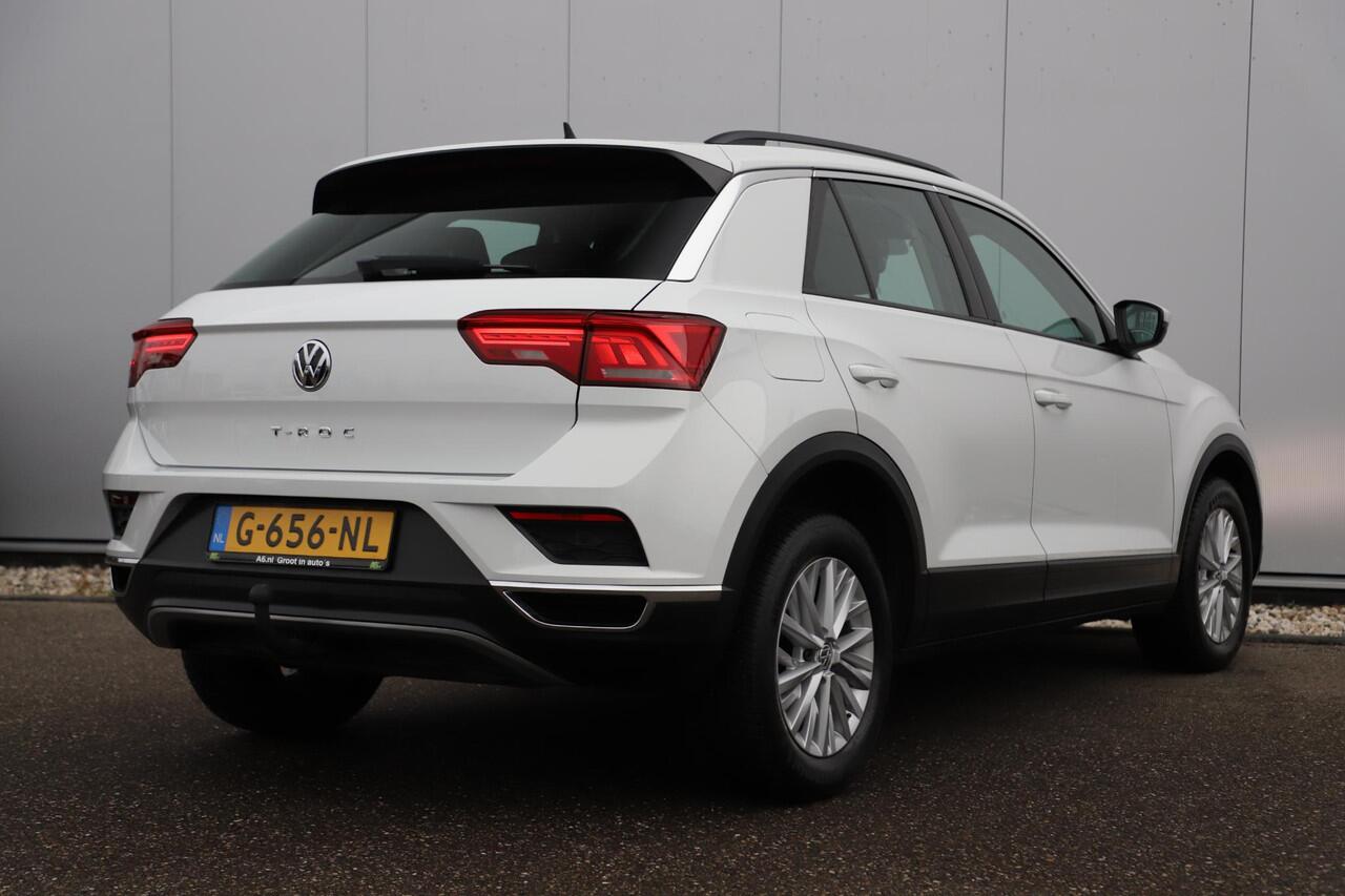 Volkswagen T-Roc 1.5 TSI Style 150PK Automaat Trekhaak Carplay/AndroidNavigatie Achteruitrijcamera Airco Adaptive Cruise Control Lane Assist