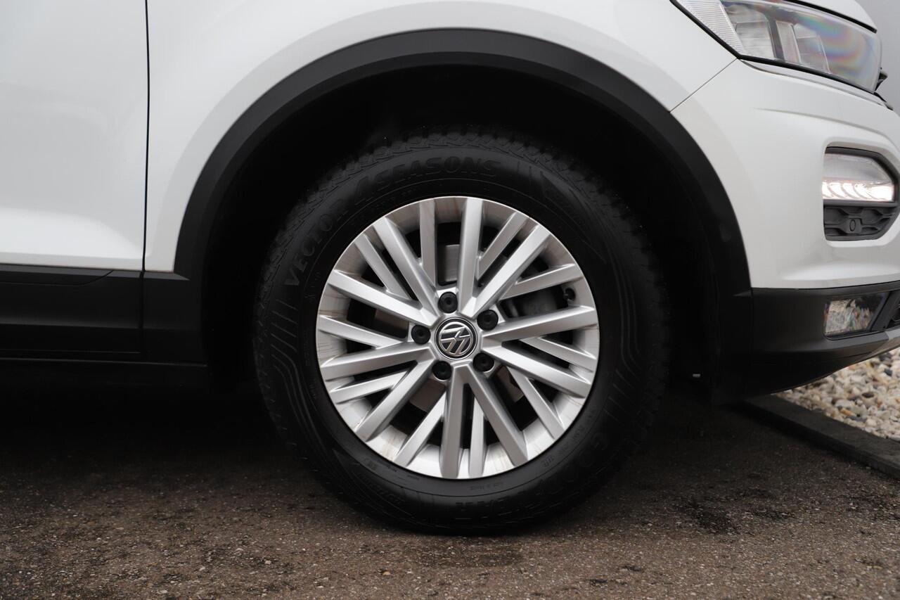 Volkswagen T-Roc 1.5 TSI Style 150PK Automaat Trekhaak Carplay/AndroidNavigatie Achteruitrijcamera Airco Adaptive Cruise Control Lane Assist