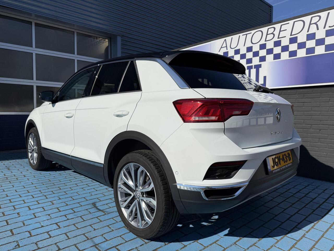 Volkswagen T-Roc 1.5 TSI ADAP CRUISE STOELVERW. AFN. TREKHAAK