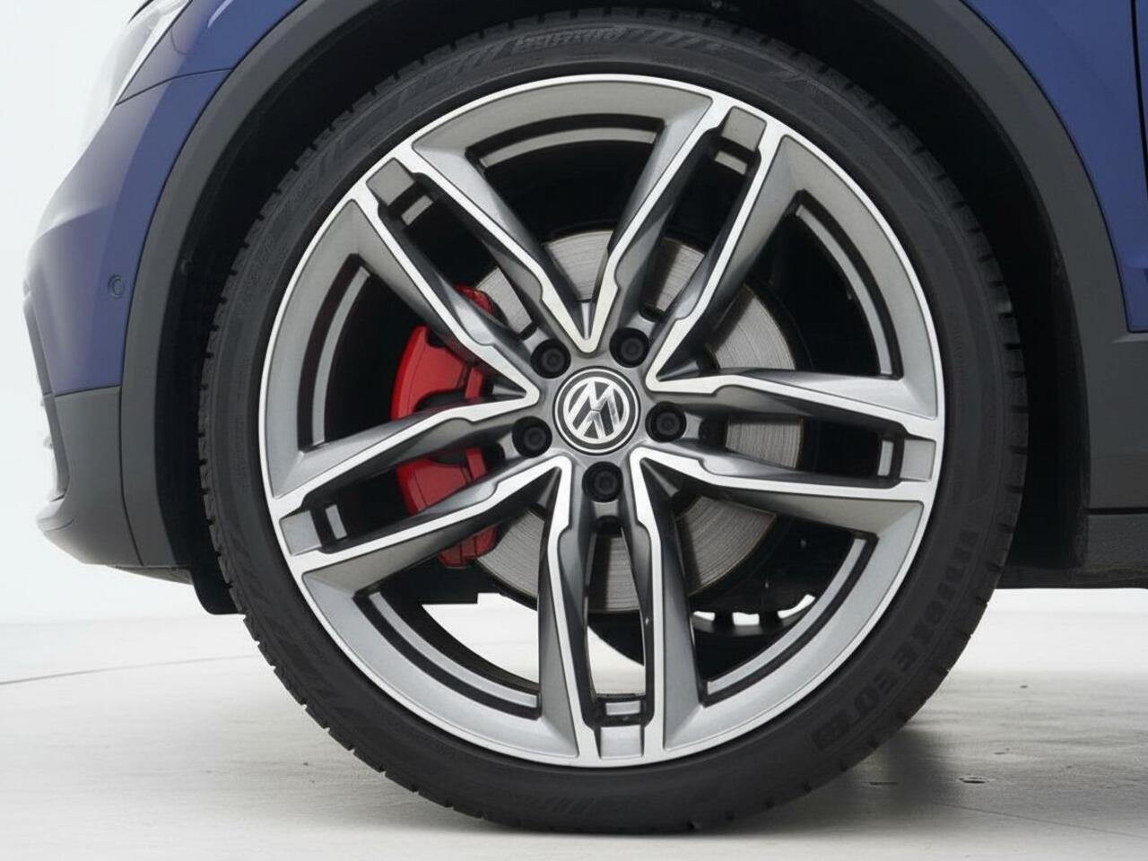 Volkswagen T-Roc 2.0 TSI 4Motion Sport | Cruise | Clima | Cruise | Carplay/Android auto | PDC | Stoelverwarming | Navi 2026 | Trekhaak |