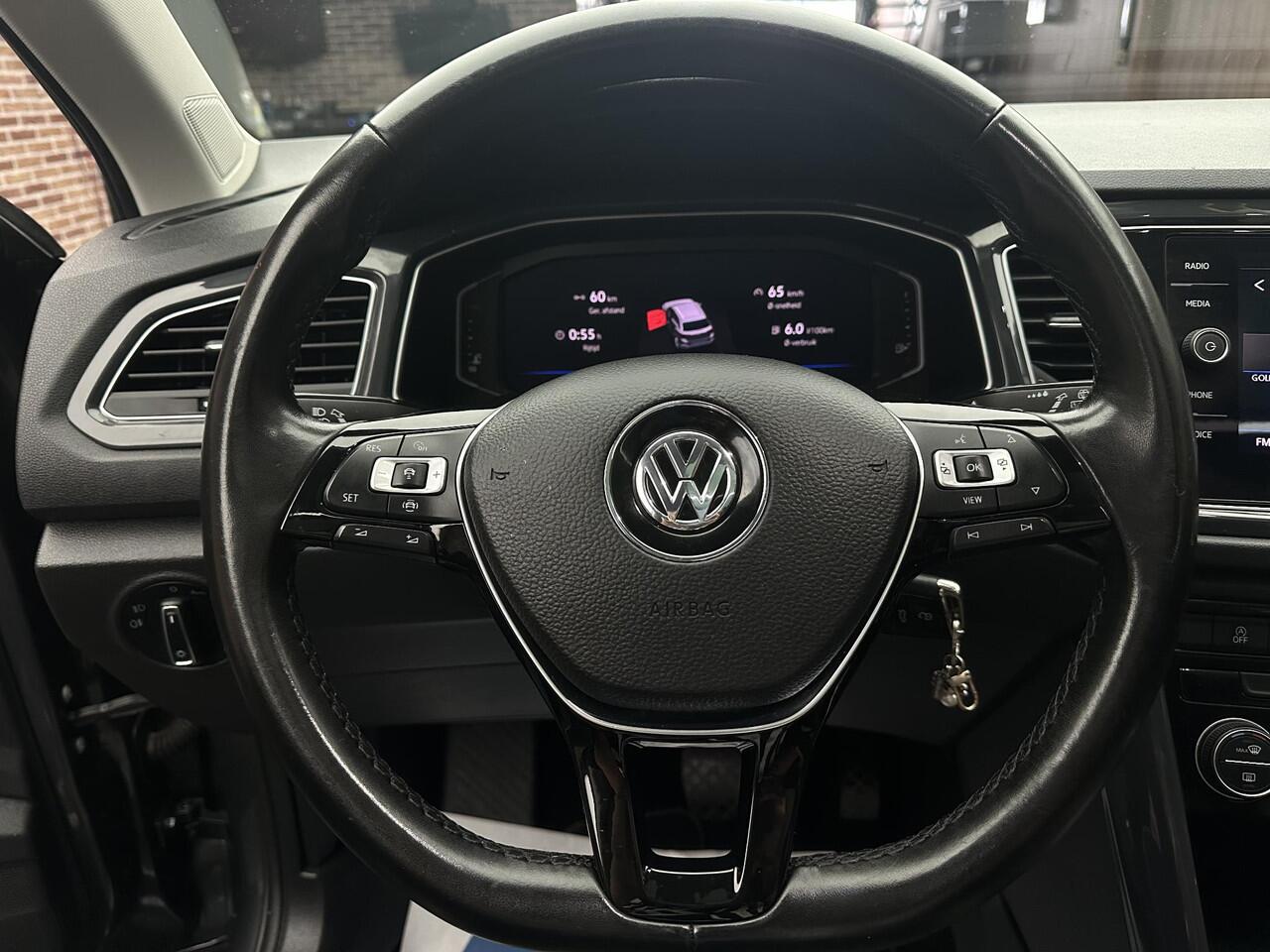 Volkswagen T-Roc 1.5 TSI Sport Panorama Virtual Camera DSG