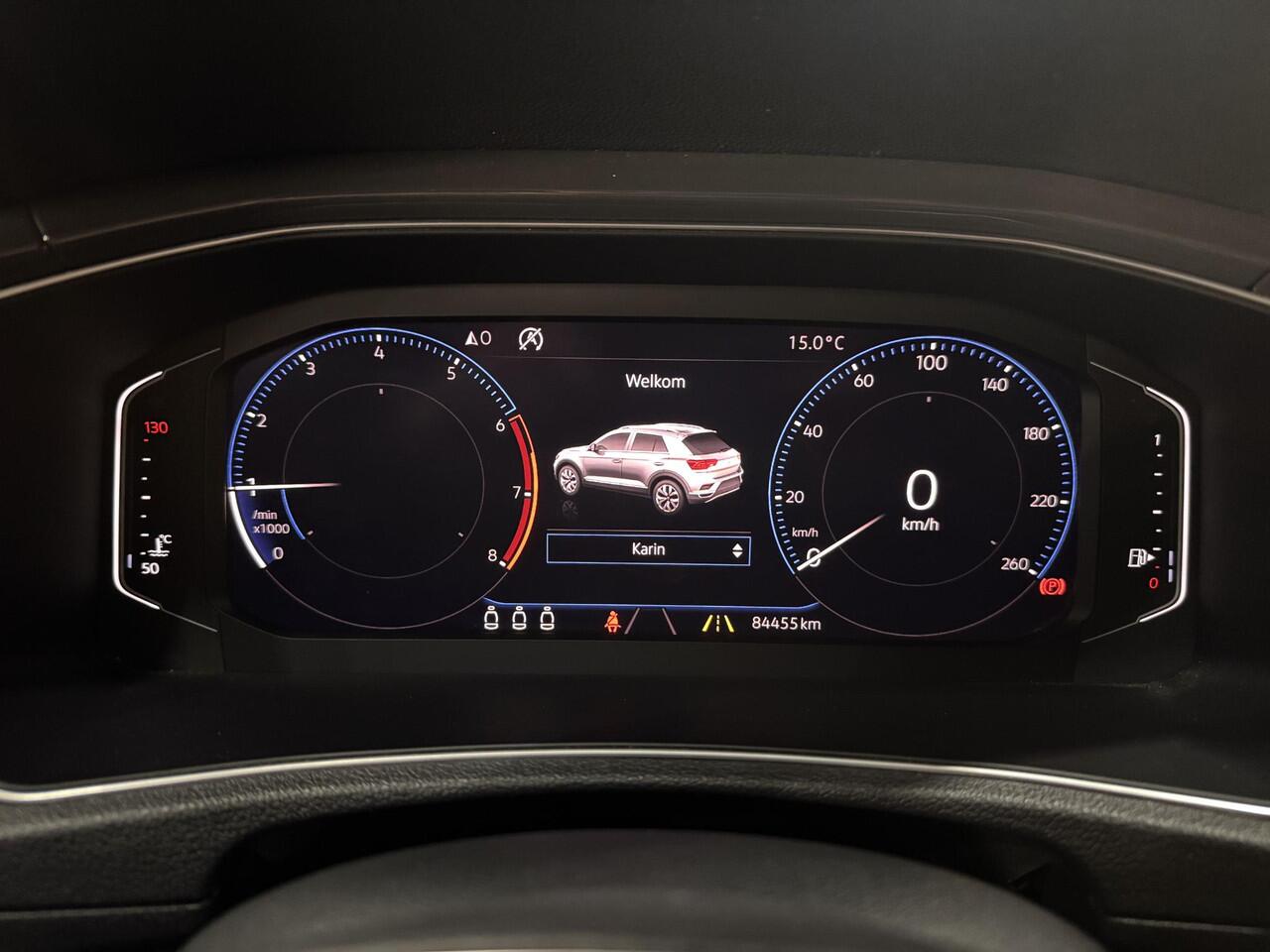 Volkswagen T-Roc 1.5 TSI 150pk Style Half Leer Navi Digi Dash Parkeersensoren Privacy Glass Dealeronderhouden