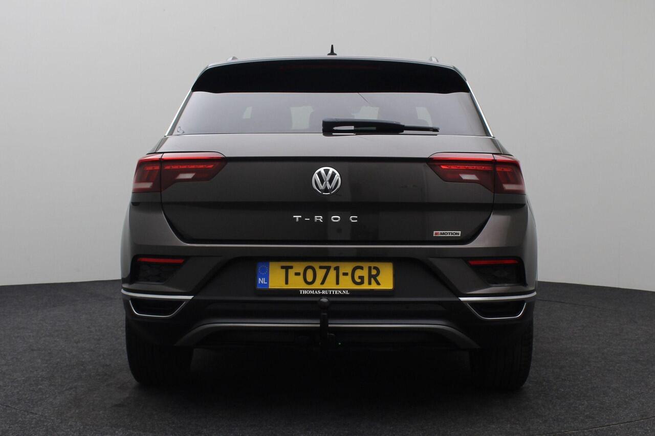 Volkswagen T-Roc 2.0 TSI 4Motion Sport 2019 | Airco | Apple/Android Carplay | Navigatie | Stuurwiel & Stoelverwarming | Panoramadak | Trekhaak Afneembaar | Bose Audio | 2 Sleutels | Onderhoudshistorie