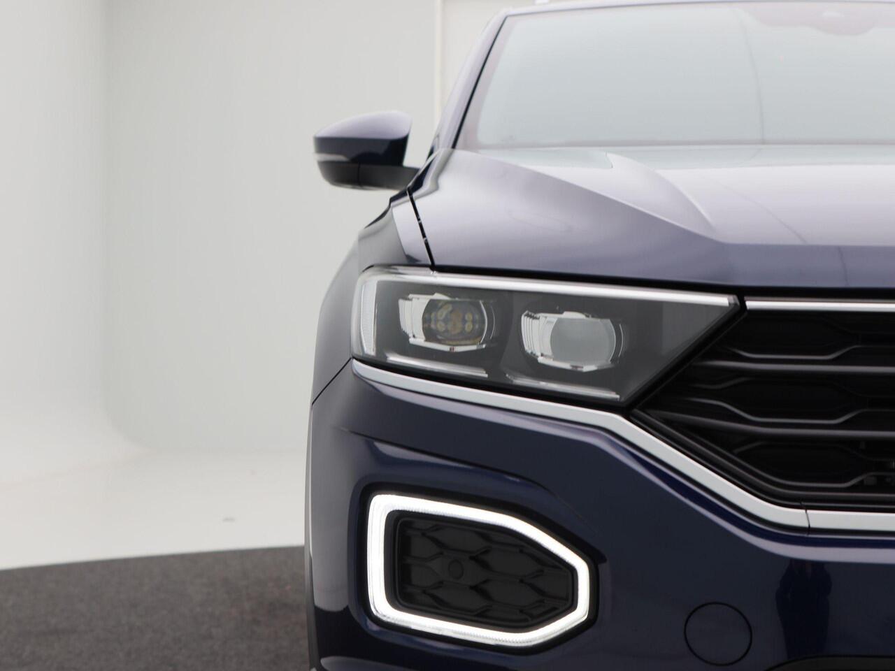 Volkswagen T-Roc 1.5 TSi 150 Pk Sport | Full LED | Navigatie | 18 Inch | Camera | Privacy Glass | Virtual Dashboard | Adaptive Cruise | 107.430 Km!!