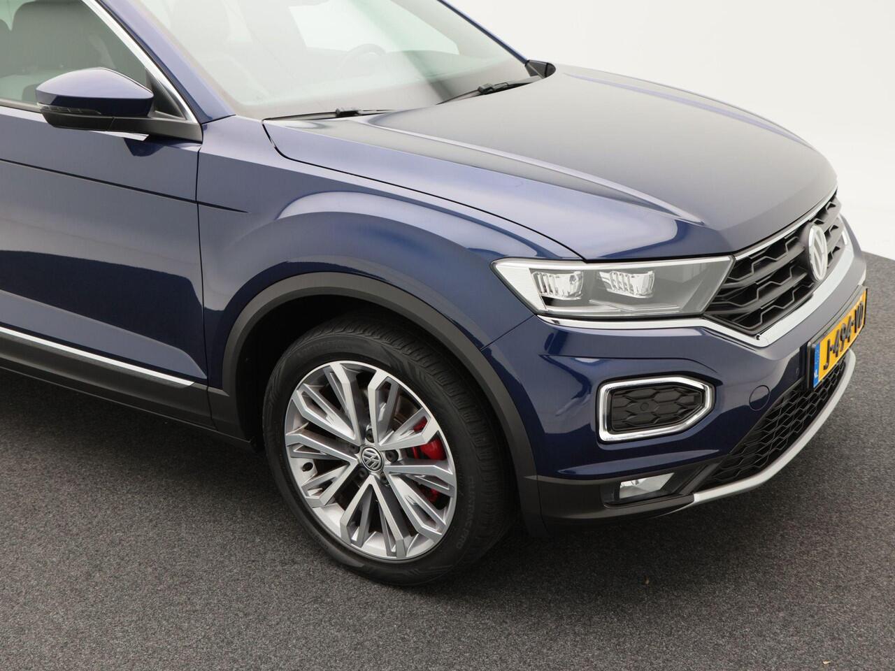 Volkswagen T-Roc 1.5 TSi 150 Pk Sport | Full LED | Navigatie | 18 Inch | Camera | Privacy Glass | Virtual Dashboard | Adaptive Cruise | 107.430 Km!!