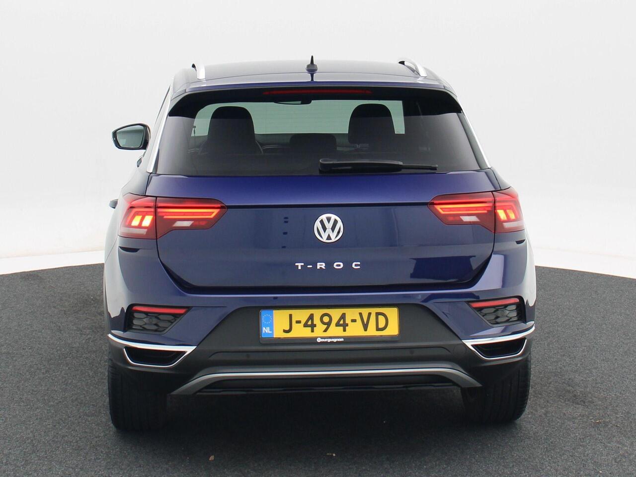 Volkswagen T-Roc 1.5 TSi 150 Pk Sport | Full LED | Navigatie | 18 Inch | Camera | Privacy Glass | Virtual Dashboard | Adaptive Cruise | 107.430 Km!!