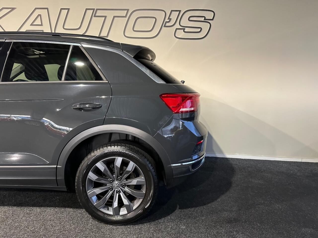 Volkswagen T-Roc 1.0 TSI STYLE l PANORAMA l PDC l ACC l CLIMA l LMV l NAVI l