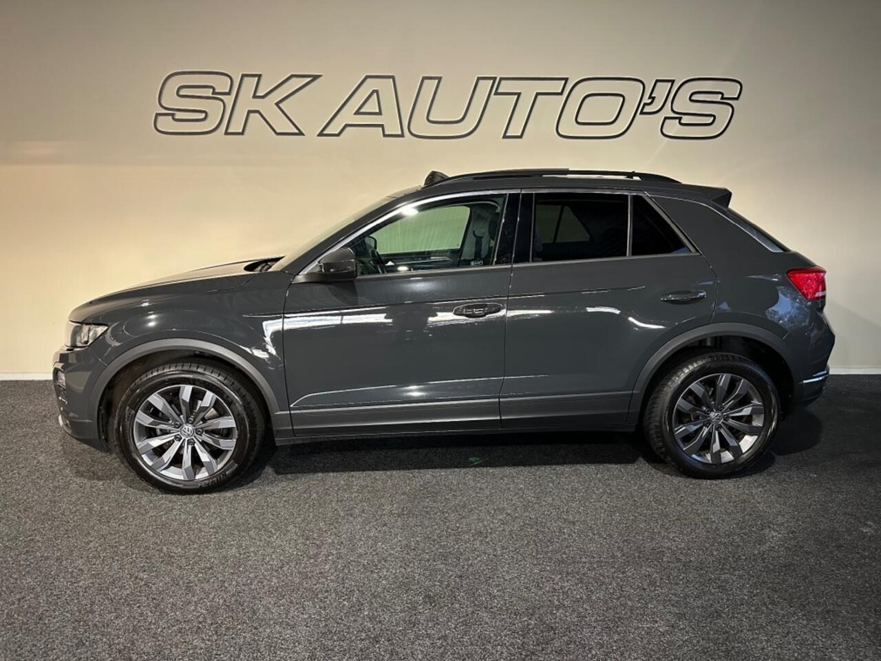 Volkswagen T-Roc 1.0 TSI STYLE l PANORAMA l PDC l ACC l CLIMA l LMV l NAVI l
