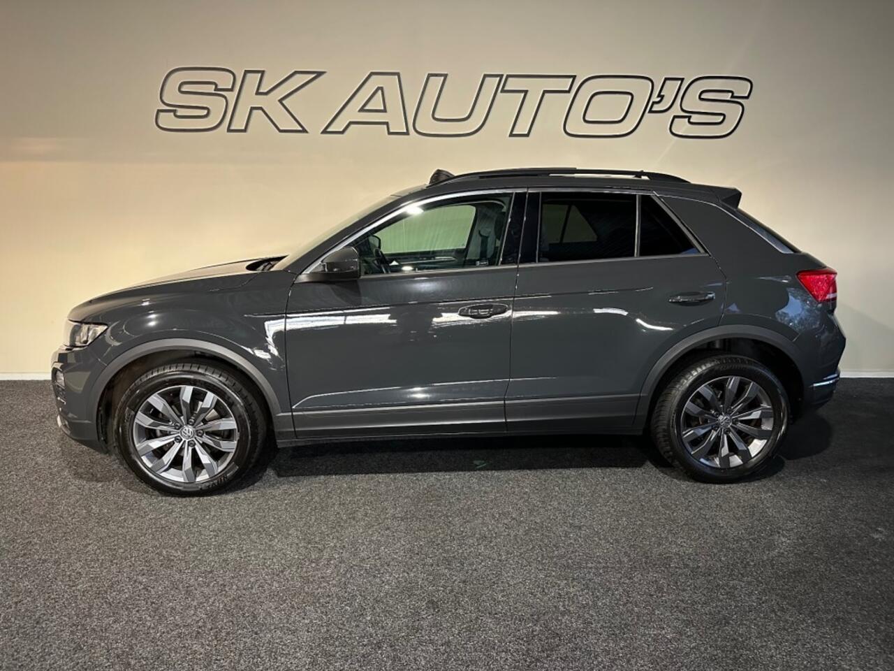 Volkswagen T-Roc 1.0 TSI STYLE l PANORAMA l PDC l ACC l CLIMA l LMV l NAVI l