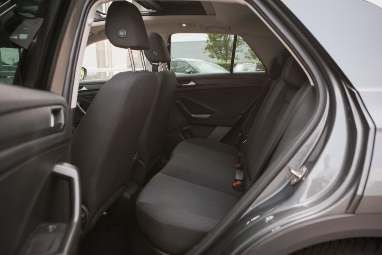 Volkswagen T-Roc 1.0 TSI Sport | Pano |