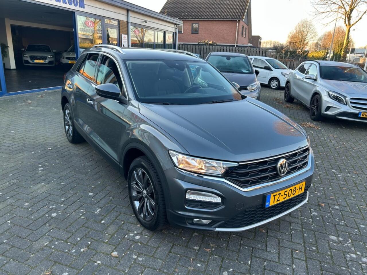 Volkswagen T-Roc 1.0 TSI STYLE Nederlandse auto inclusief garantie!