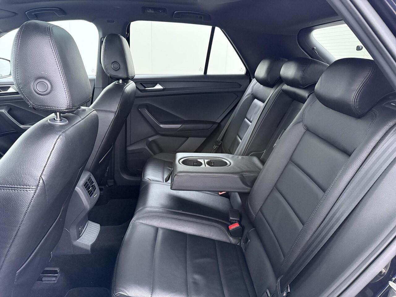 Volkswagen T-Roc 1.5 TSI Sport Business R-Line Volkswagen T-Roc 1.5 TSI Sport Business R