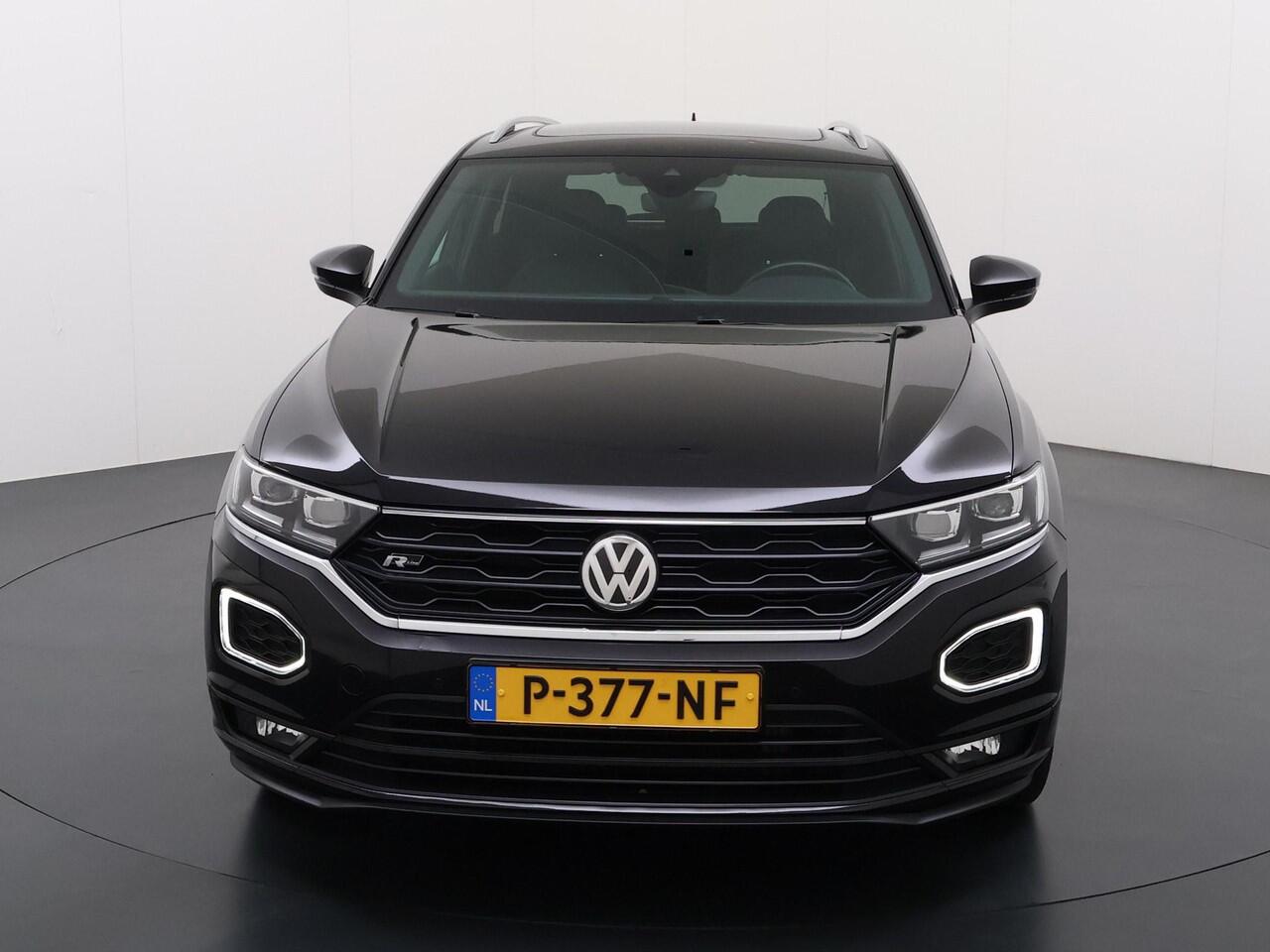 Volkswagen T-Roc 1.5 TSI Sport Business R-Line Volkswagen T-Roc 1.5 TSI Sport Business R