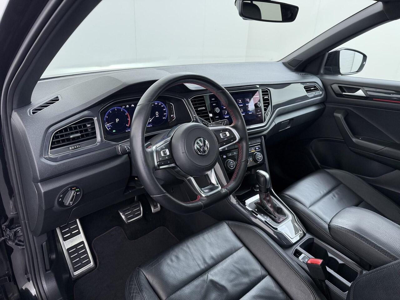 Volkswagen T-Roc 1.5 TSI Sport Business R-Line Volkswagen T-Roc 1.5 TSI Sport Business R