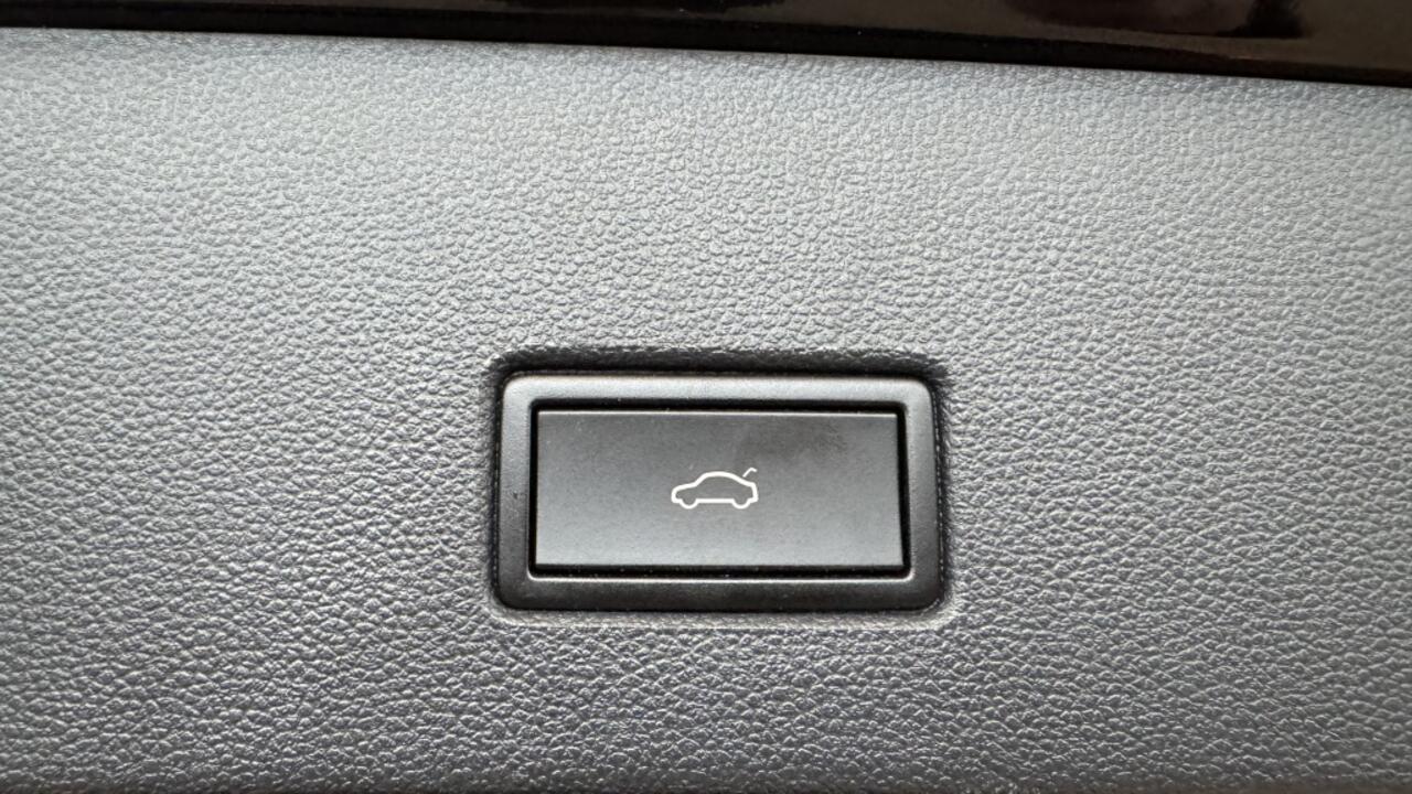 Volkswagen T-Roc 1.0 TSI Style | Virtual | Navi | Camera