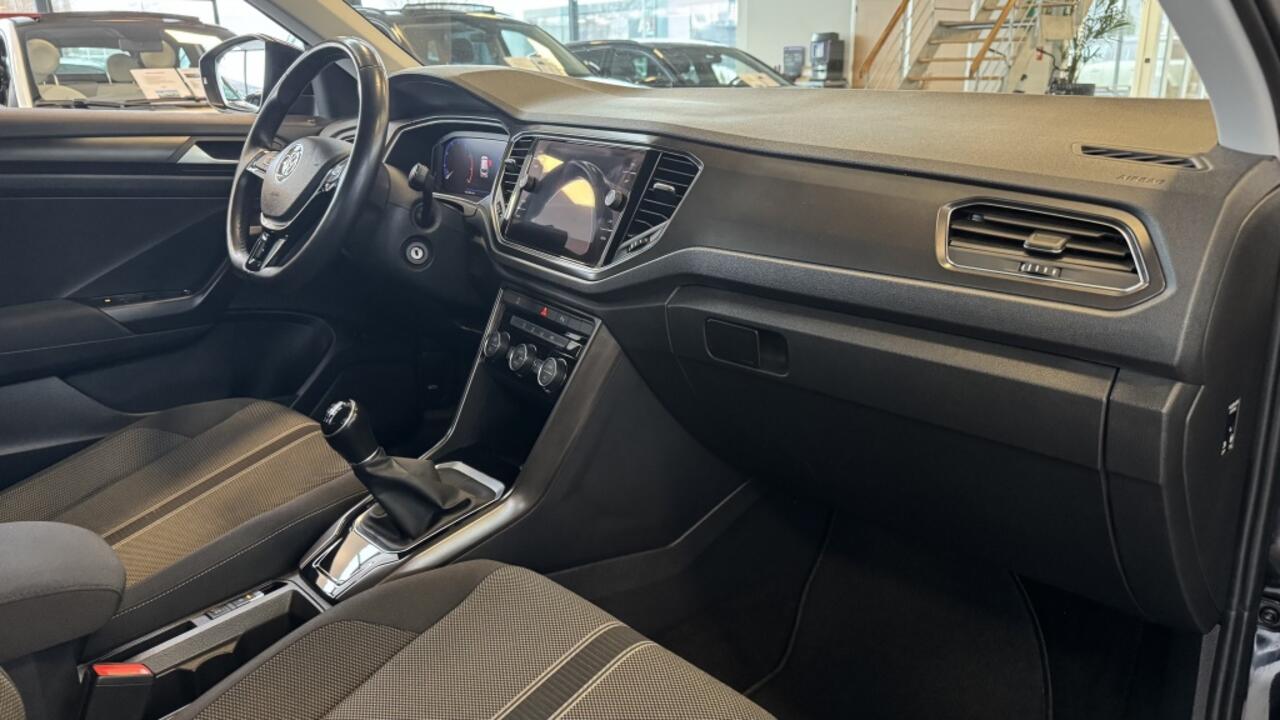 Volkswagen T-Roc 1.0 TSI Style | Virtual | Navi | Camera