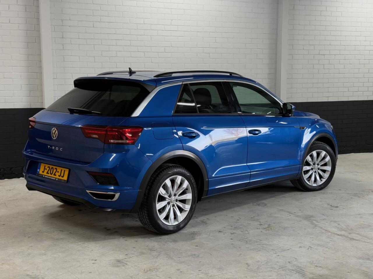 Volkswagen T-Roc 1.5 TSI Sport BnsR Panoramadak / Virtual Cockpit / Camera / Afne