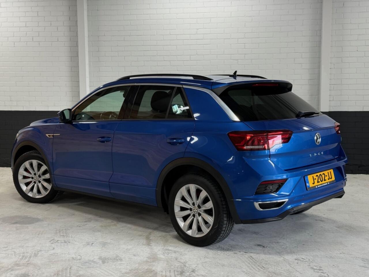 Volkswagen T-Roc 1.5 TSI Sport BnsR Panoramadak / Virtual Cockpit / Camera / Afne